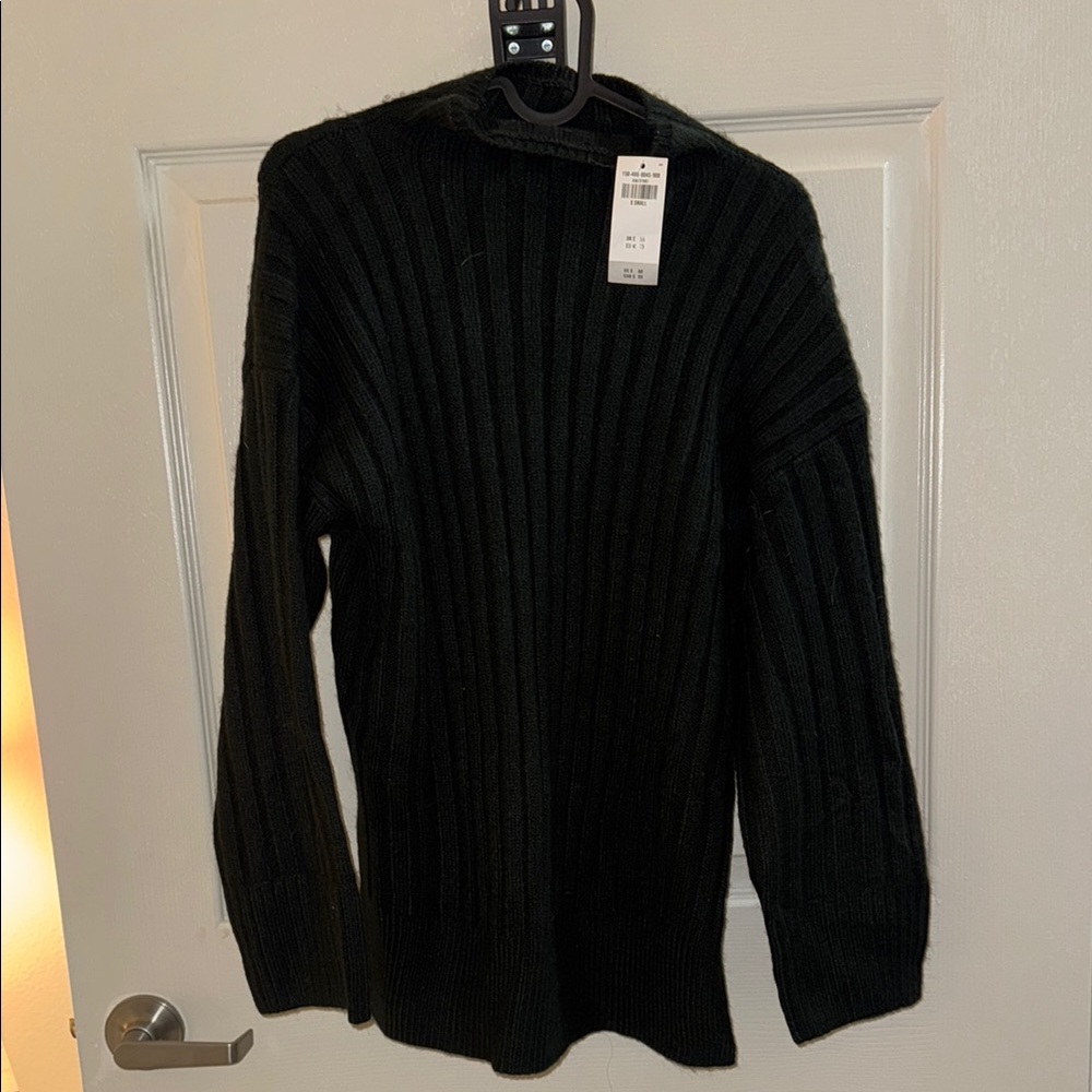 Abercrombie & Fitch Black Ribbed Women's Turtleneck Sweater